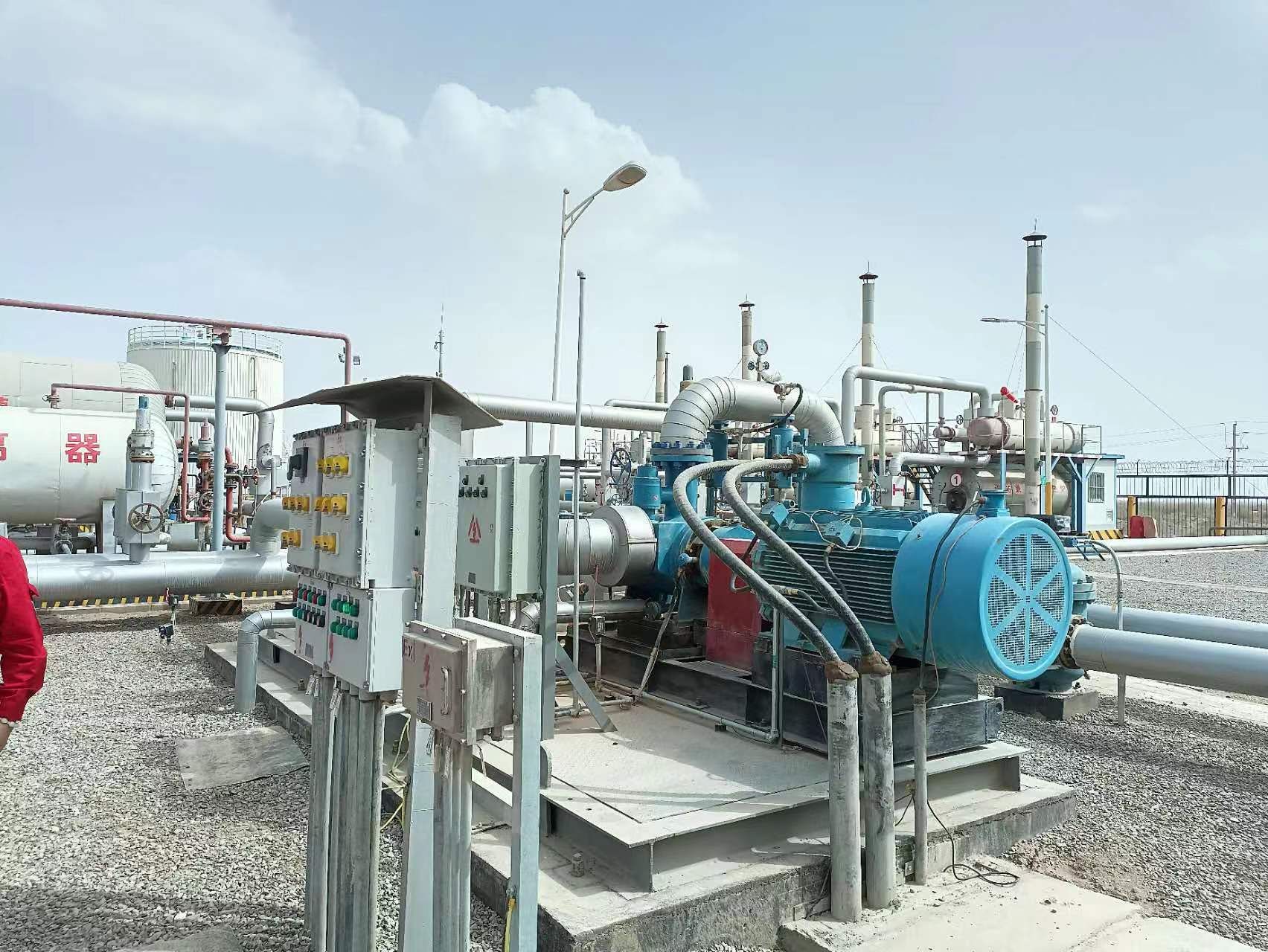 Operation of Oilfield Mixed-Transport Pumps